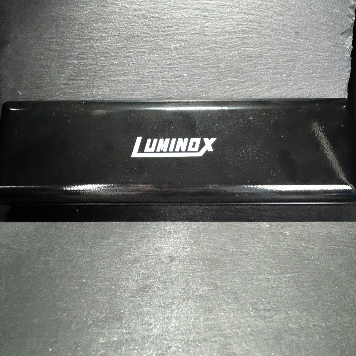 美品 LUMINOX ルミノックス F-117 NIGHTHAWK ナイトホーク 6400-200 腕時計 クオーツ アナログ カレンダー 回転ベゼル メンズ 動作確認済みの画像7