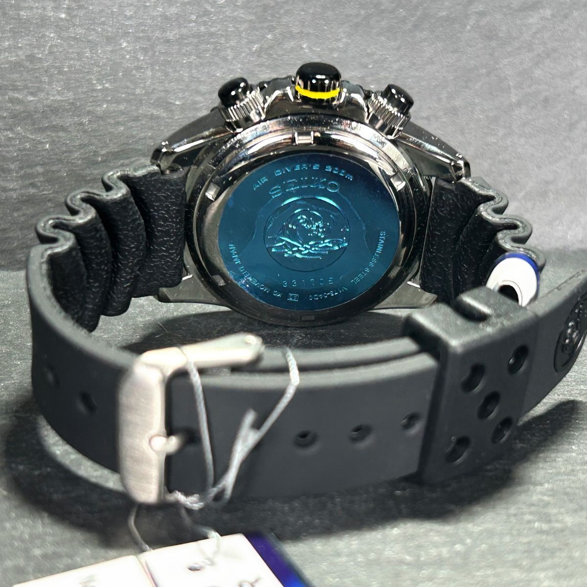 海外モデル 新品 SEIKO セイコー クロノグラフ SSC021P1 ダイバーズウオッチ 腕時計 ソーラー アナログ 回転ベゼル カレンダー 20気圧防水_画像6