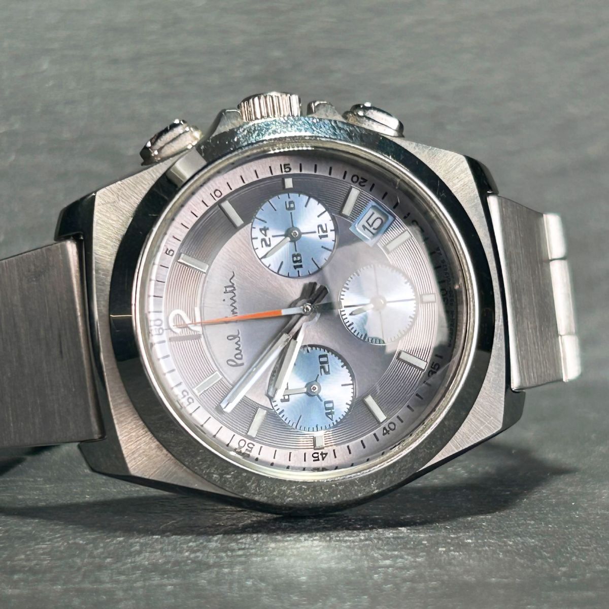 美品 Paul Smith ポールスミス F520-T008402 腕時計 クオーツ アナログ クロノグラフ カレンダー ステンレススチール グレー 電池交換済みの画像4