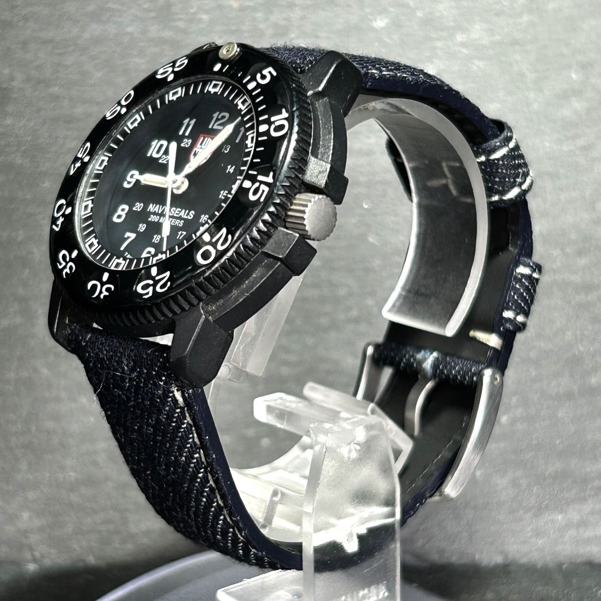 LUMINOX ルミノックス 3000シリーズ Ref.3001 ネイビーシールズ 腕時計 クオーツ アナログ カレンダー 岡山デニム 200M防水 新品電池交換済の画像6