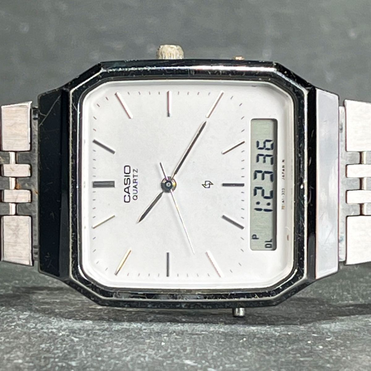 CASIO カシオ QUARTS クオーツ AQ-413 メンズ 腕時計 アナデジ 3針 多機能 カレンダー ホワイト文字盤 シルバー ステンレス 新品電池交換済の画像4