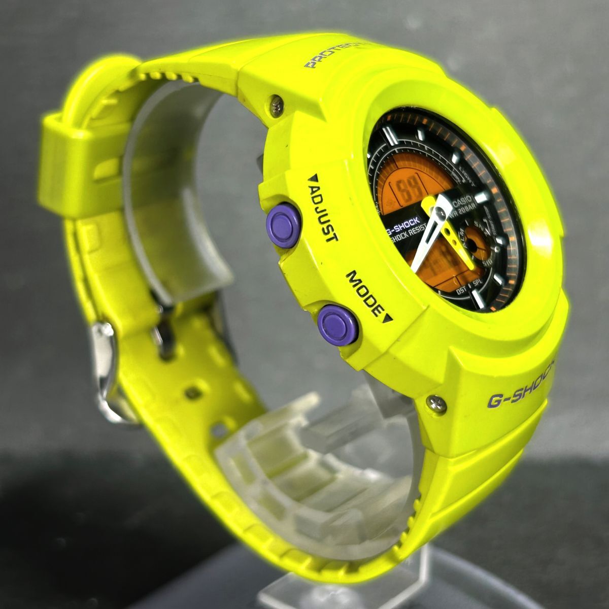 海外モデル CASIO カシオ G-SHOCK ジーショック クレイジーカラーズ AW-582SC-3A 腕時計 クオーツ アナデジ イエローグリーン 電池交換済みの画像5