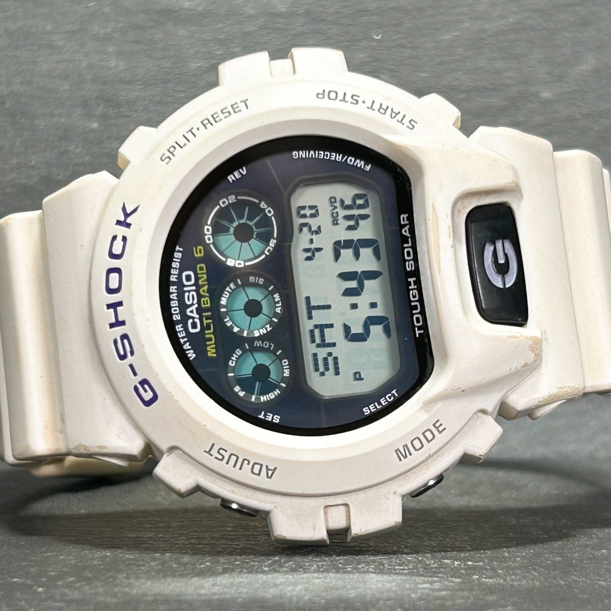 CASIO カシオ G-SHOCK ジーショック GW-6900A-7 腕時計 タフソーラー 電波ソーラー デジタル 多機能 ホワイト ステンレス 動作確認済みの画像4