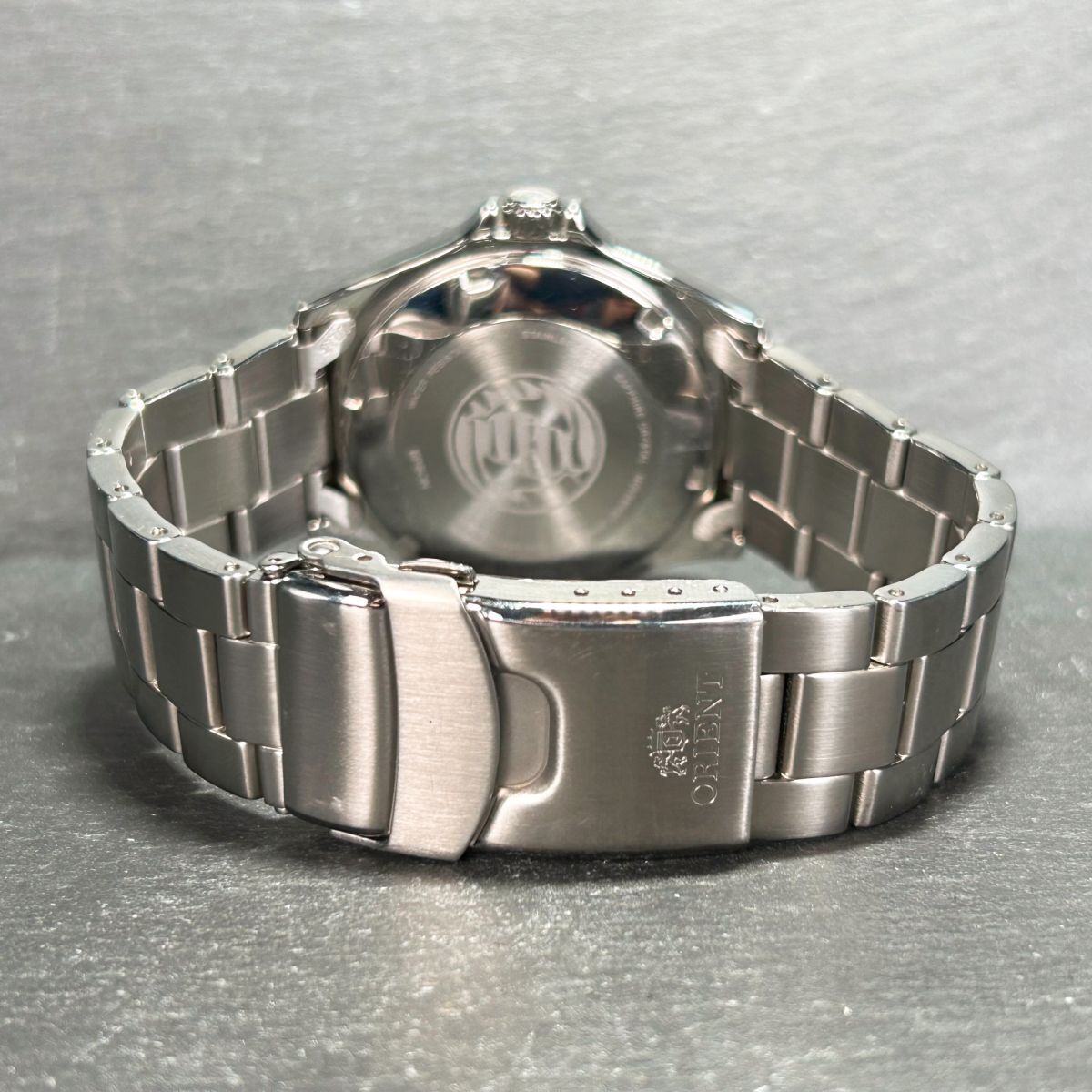 新品 ORIENT オリエント RA-AA0004E19B MAKO3 マコ 22石 腕時計 自動巻き アナログ デイデイトカレンダー グリーン ステンレススチールの画像6