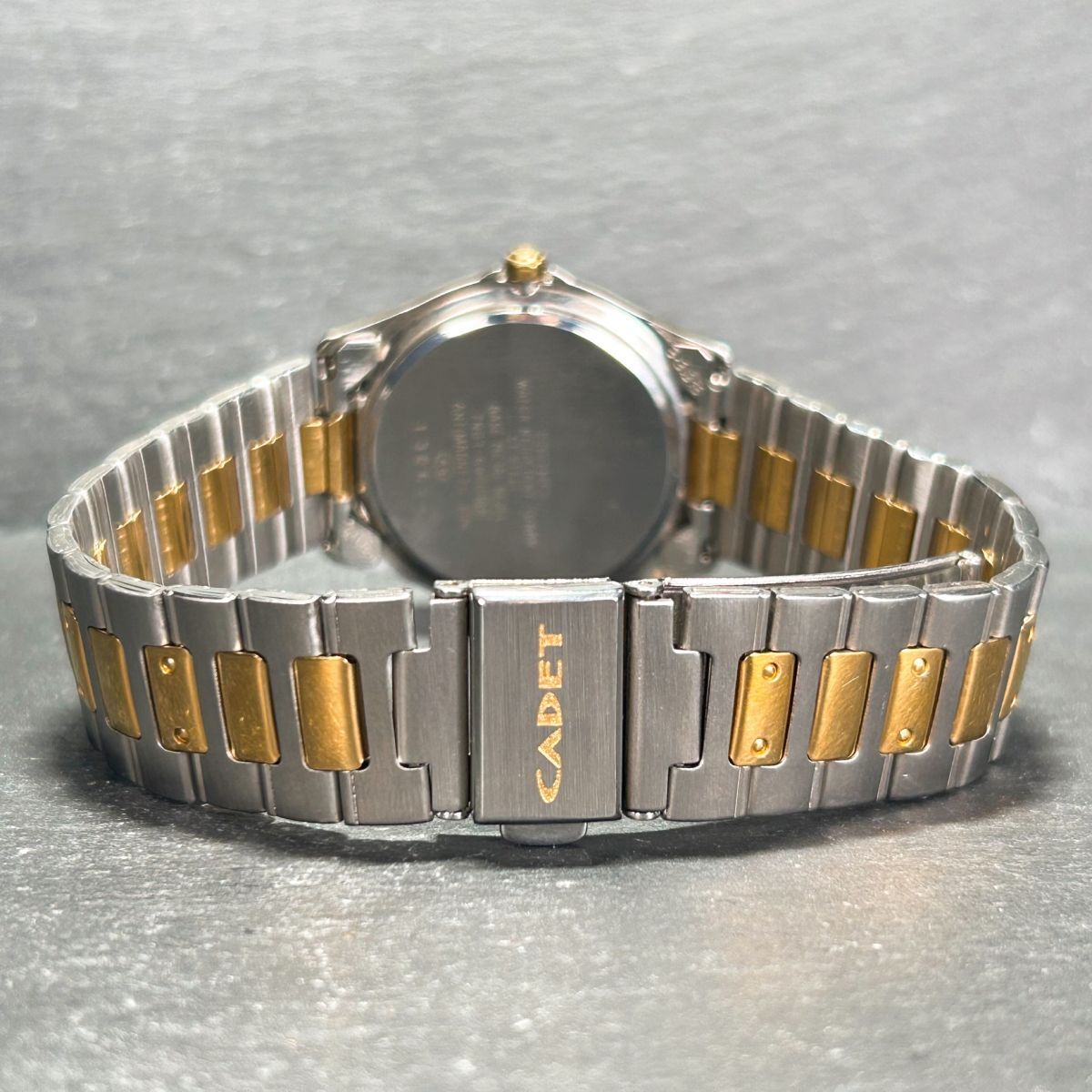 美品 SEIKO セイコー CADET カデット 7N01-6000 腕時計 クオーツ アナログ 3針 シルバー×ゴールド ステンレススチール 新品電池交換済みの画像7