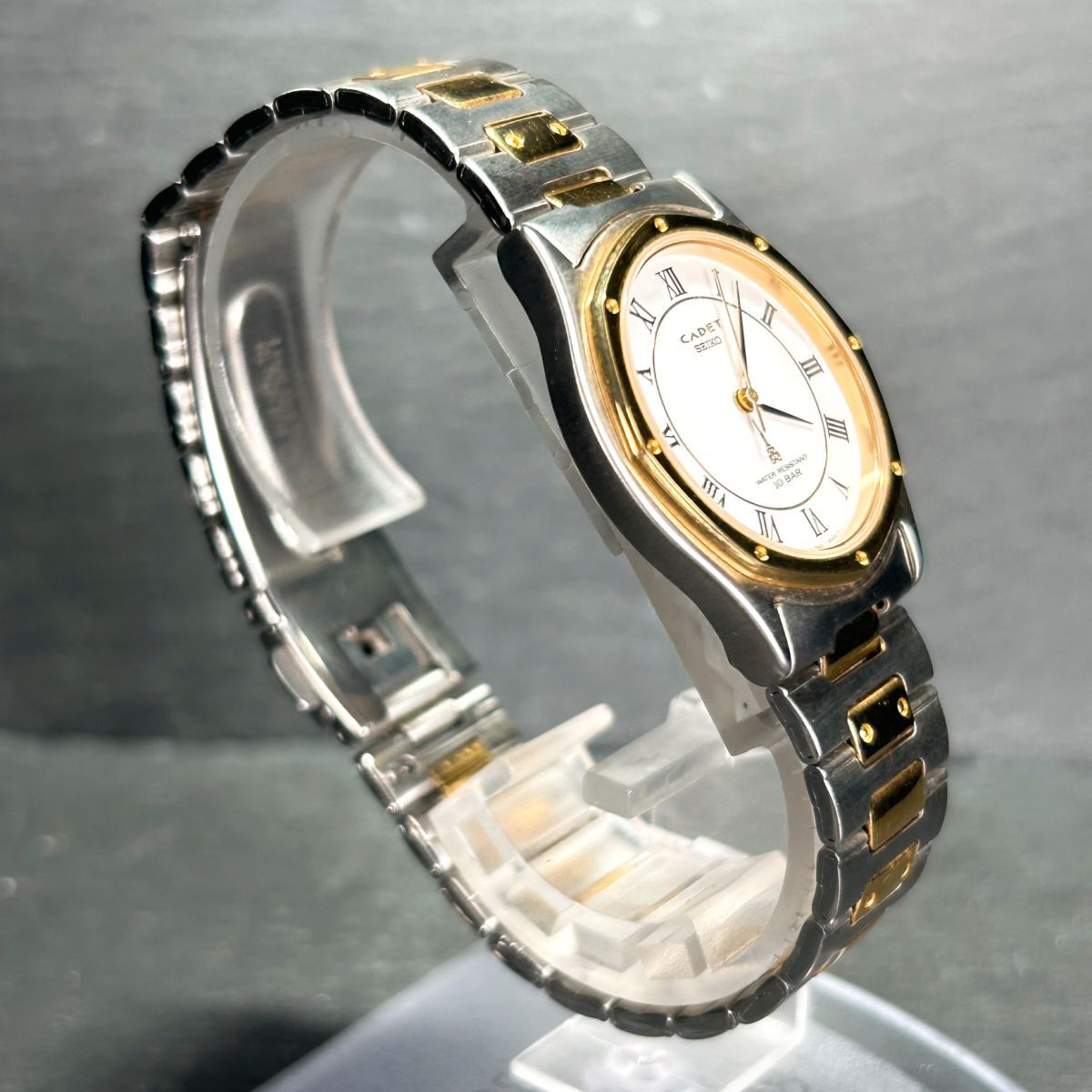美品 SEIKO セイコー CADET カデット 7N01-6000 腕時計 クオーツ アナログ 3針 シルバー×ゴールド ステンレススチール 新品電池交換済みの画像5
