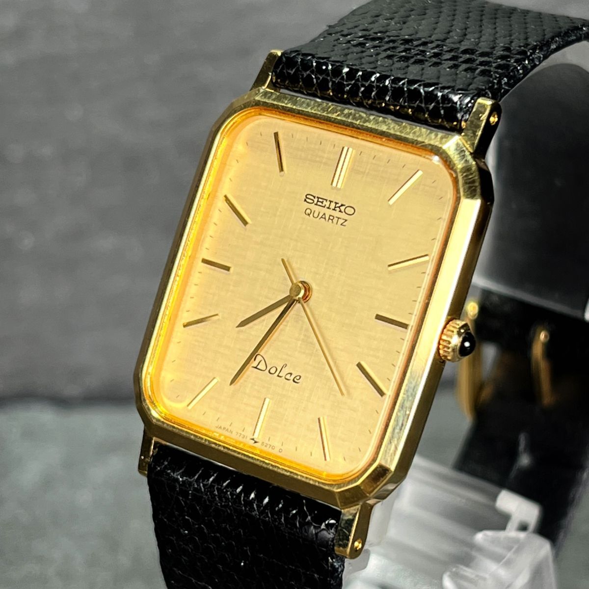 SEIKO セイコー DOLCE ドルチェ 7731-5240 腕時計 アナログ クオーツ スクエア ゴールド文字盤 ブラック レザーベルト 新品電池交換済みの画像2