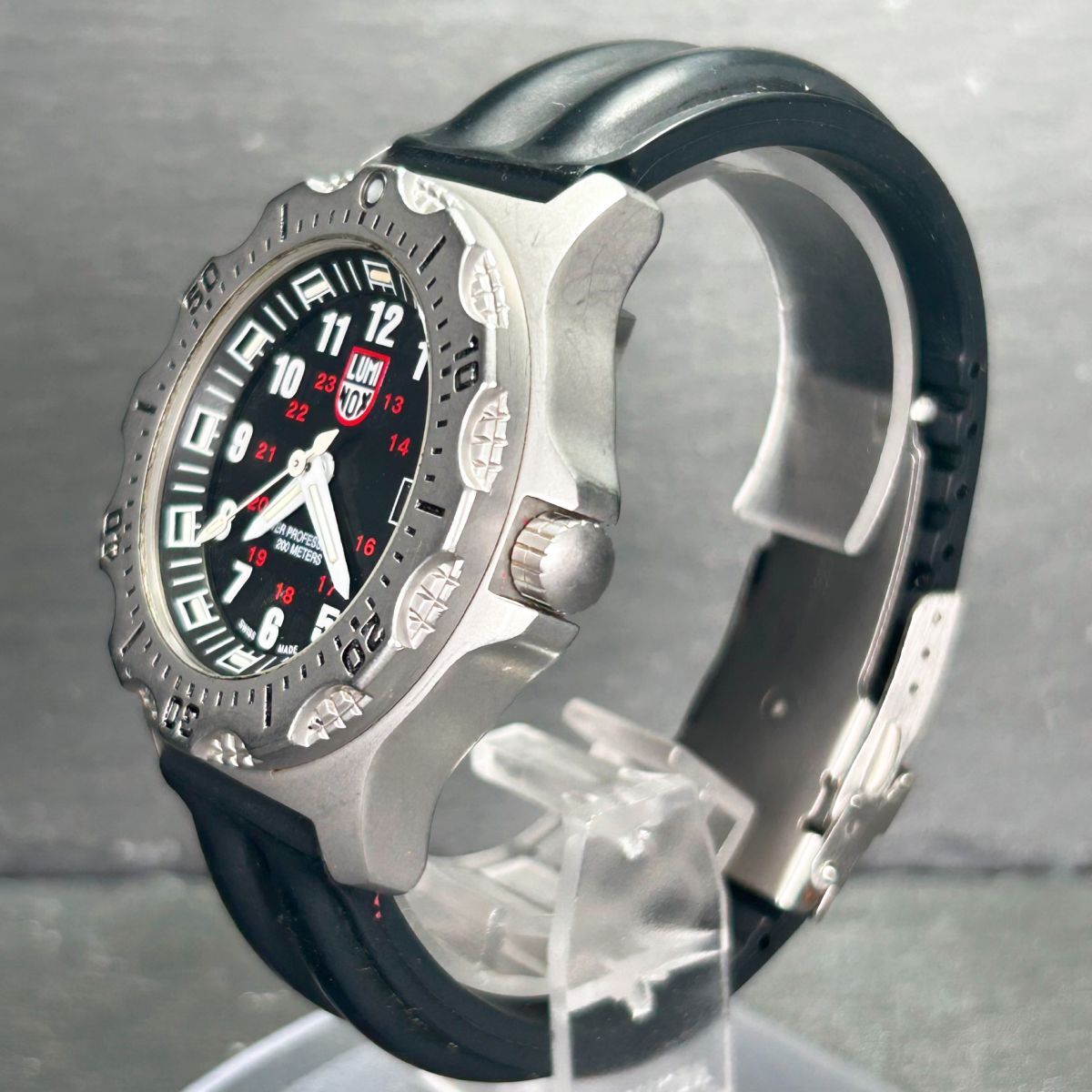 LUMINOX ルミノックス ネイビーシールズ DIVER PROFESSIONAL 8400シリーズ 腕時計 クオーツ アナログ カレンダー ダイバーズ 動作確認済_画像6