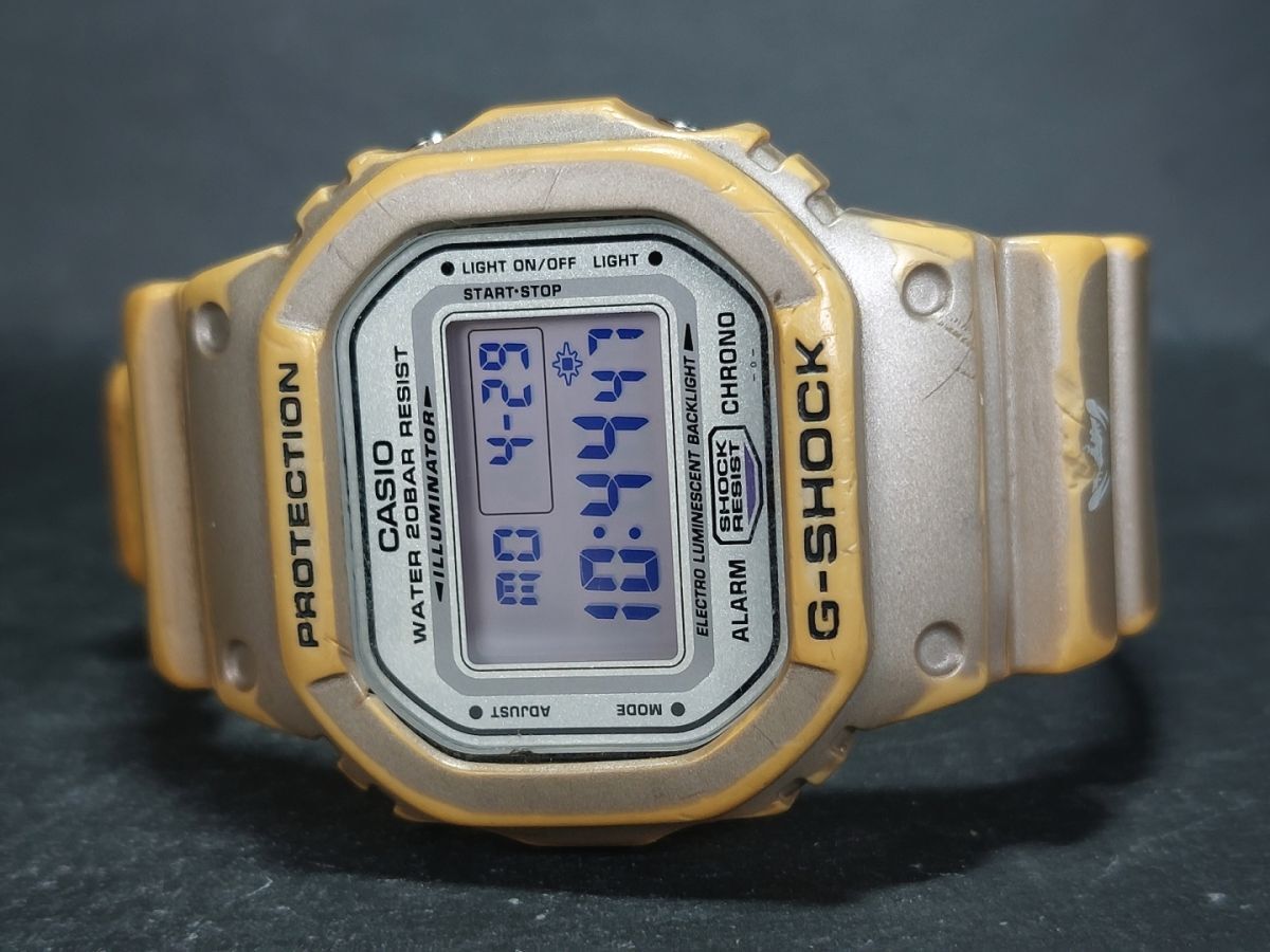 CASIO カシオ G-SHOCK ジーショック DW-5600 メンズ デジタル 腕時計 ホワイト文字盤 グレー ラバーベルト ステンレス 新品電池交換済み_画像6