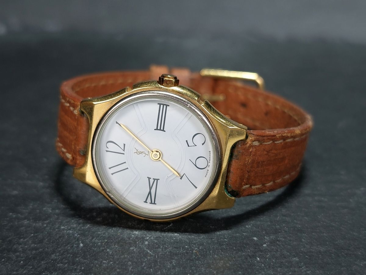 箱付き YSL YVES SAINT LAURENT イヴサンローラン コレクション アナログ 腕時計 ホワイト文字盤 スモールサイズ レザーベルト ステンレス_画像5