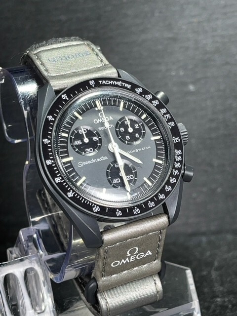 美品 Swatch × Omega スウォッチ × オメガ SO33A100 スピードマスター ミッショントゥマーキュリー バイオセラミック 腕時計 高級腕時計の画像4