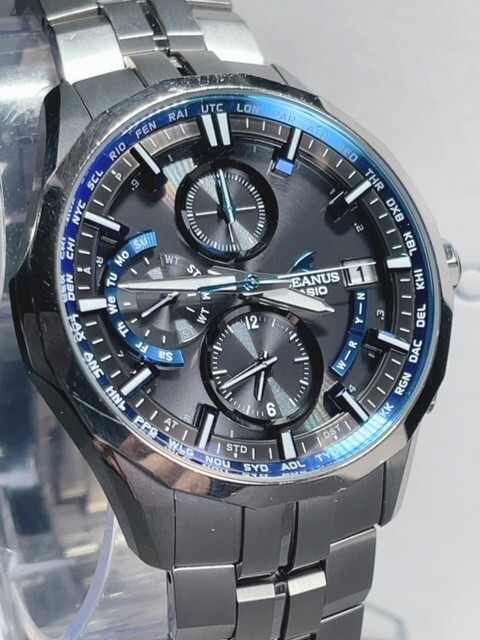 美品 CASIO OCEANUS カシオ オシアナス マンタ Manta OCW-S3000-1AJF 電波ソーラー 腕時計 チタン アナログ ブルー カレンダー ブラックの画像2