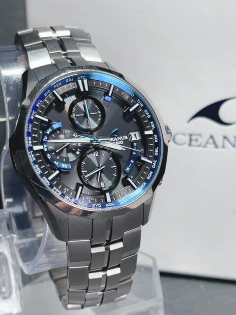 美品 CASIO OCEANUS カシオ オシアナス マンタ Manta OCW-S3000-1AJF 電波ソーラー 腕時計 チタン アナログ ブルー カレンダー ブラックの画像3