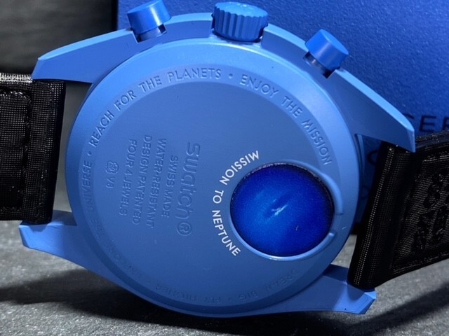 入手困難 新品 Swatch Omega スウォッチ オメガ S033N100 スピードマスター ミッション トゥ ネプチューン ムーンスウォッチ 腕時計の画像8