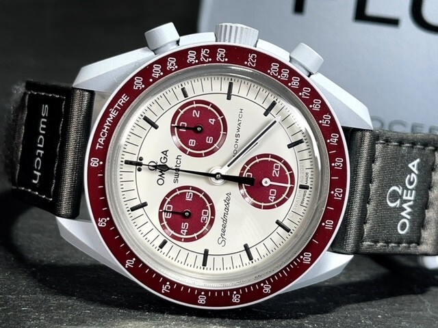 Swatch Omega スウォッチ × オメガ SO33M101 スピードマスター ミッショントゥプルート バイオセラミック ムーンスウォッチ 腕時計の画像5