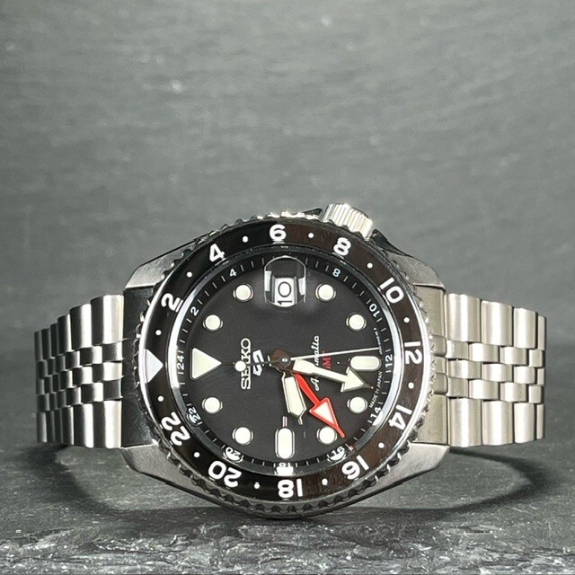 流通限定 超美品 SEIKO5 SPORTS GMTモデル セイコー5 スポーツ 腕時計 自動巻き 手巻き SBSC001 メカニカル メンズ アナログ ブラックの画像5
