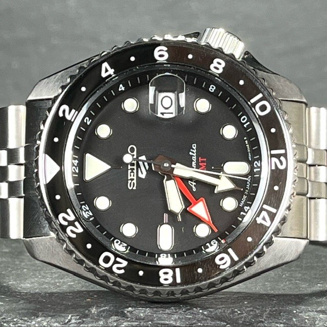 流通限定 超美品 SEIKO5 SPORTS GMTモデル セイコー5 スポーツ 腕時計 自動巻き 手巻き SBSC001 メカニカル メンズ アナログ ブラックの画像6