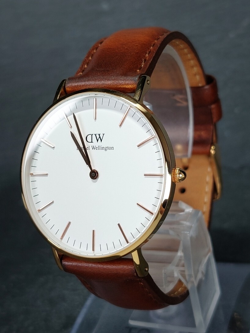 箱付き DW DanielWellington ダニエルウェリントン 0507DW アナログ クォーツ 腕時計 ホワイト文字盤 ゴールド レザーベルト 電池交換済み