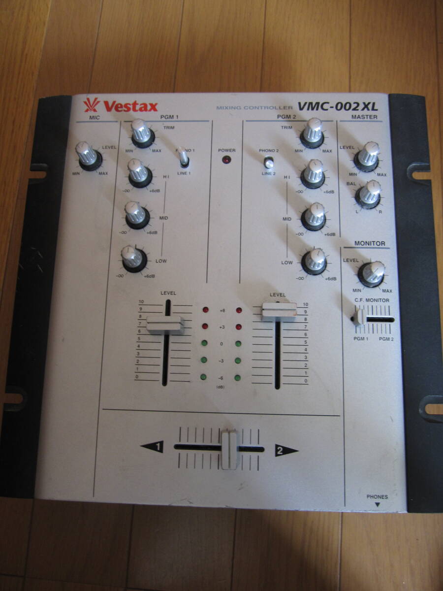  Vestax VMC-002XL DJミキサー 本体のみの画像1