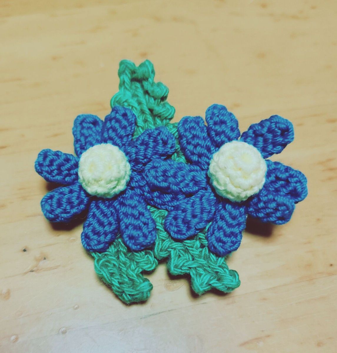 レース編みブローチ/レース編み/お花/北欧風/可愛い ハンドメイド 小さなお花 ブローチ