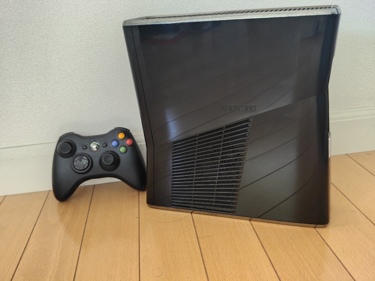 Xbox360s Trinity 1TB　RGH 日本語化 メインて済み　本体　動作確認済み　リキッドブラック_画像2