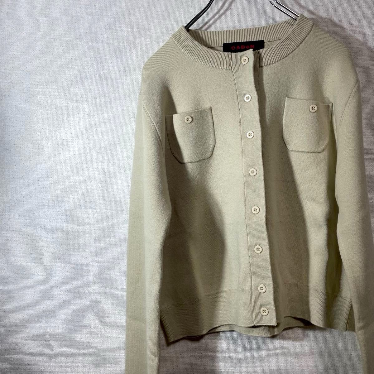 新品 CABaN コットンカシミヤクルーネックカーディガン ライト 新品 CABaN コットンカシミヤクルーネックカーディガン ライト