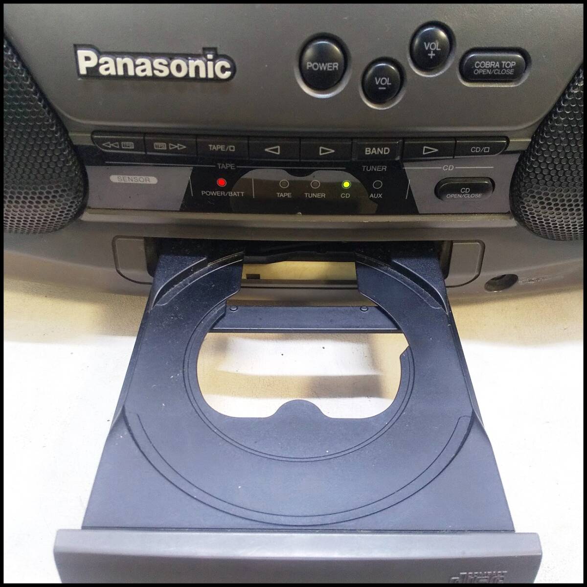 ●Panasonic パナソニック CDラジカセ バブルラジカセ コブラトップ オーディオ機器 RX-DT909 通電OK ジャンク品●R2711の画像5