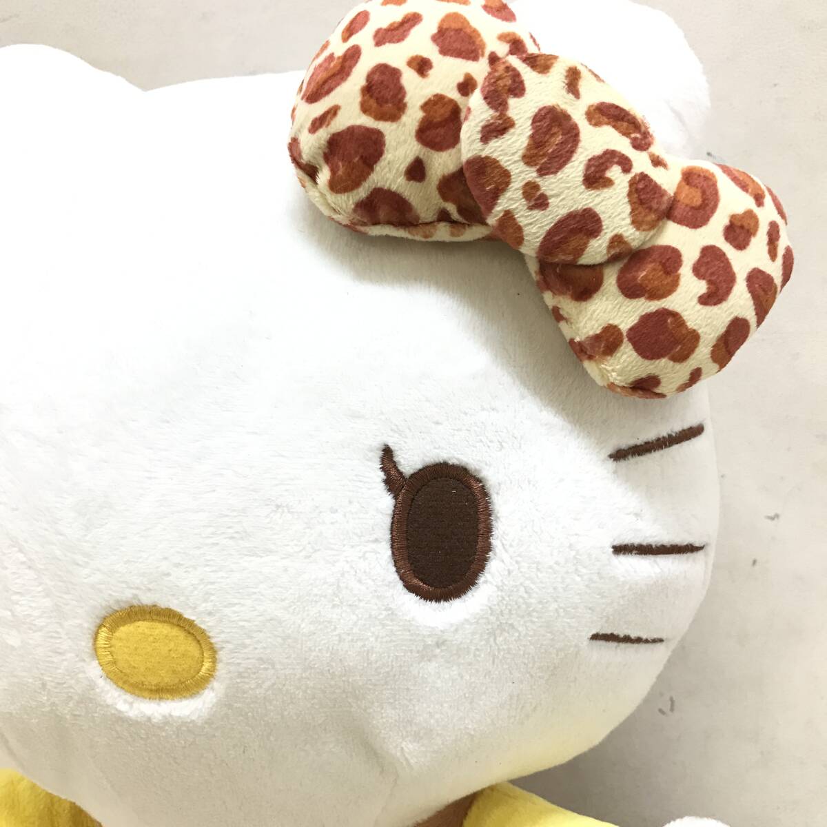 # Sanrio サンリオ ハローキティ ぬいぐるみ まとめ 3点セット レトロ キティちゃん 人形 ドール ヒョウ柄 シミ有 現状品 #C30315_画像8