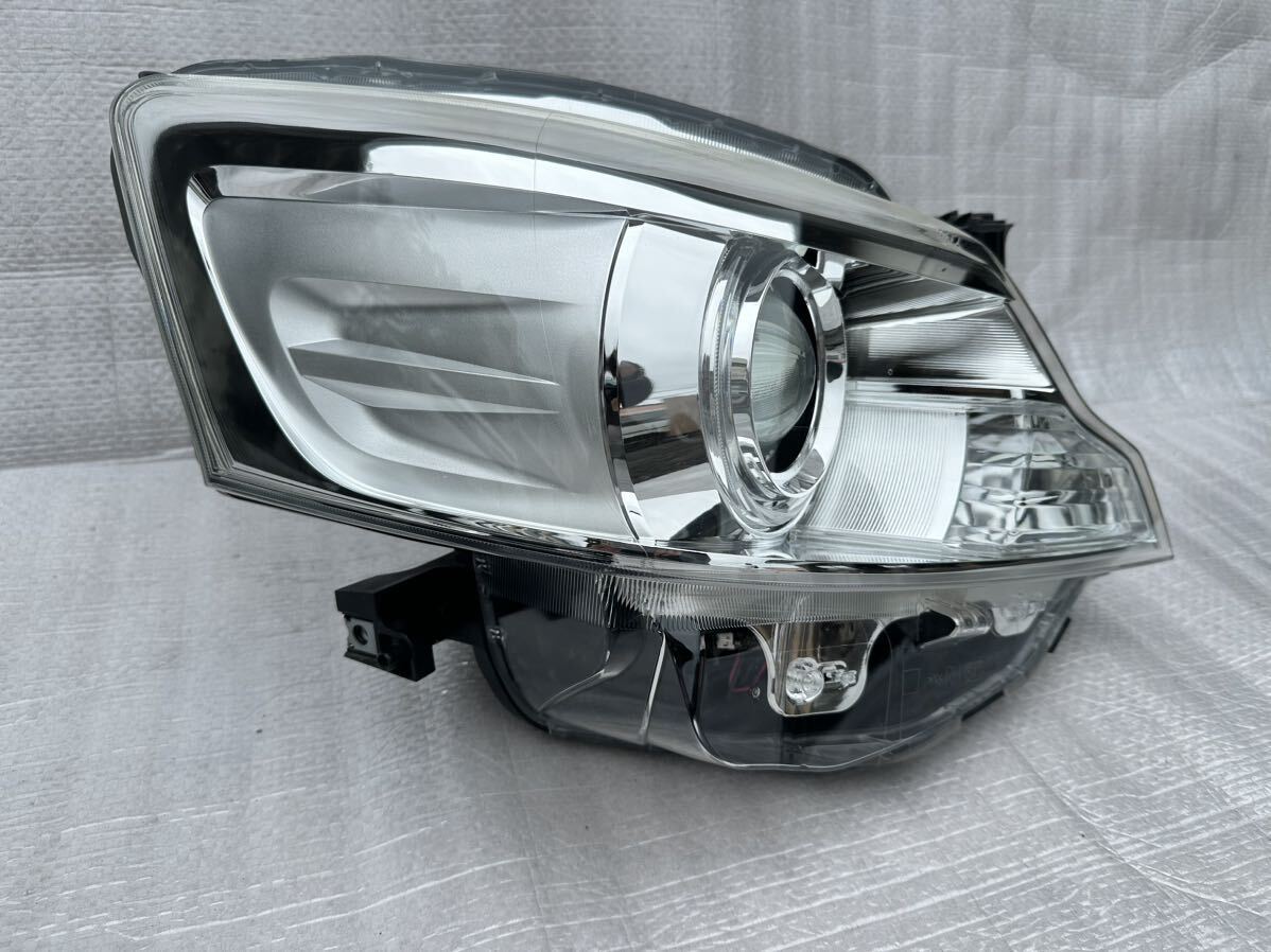 スズキ純正　スペーシア　MK32S　カスタムGX　右ヘッドライト　ランプ　ユニット　運転席側_画像2