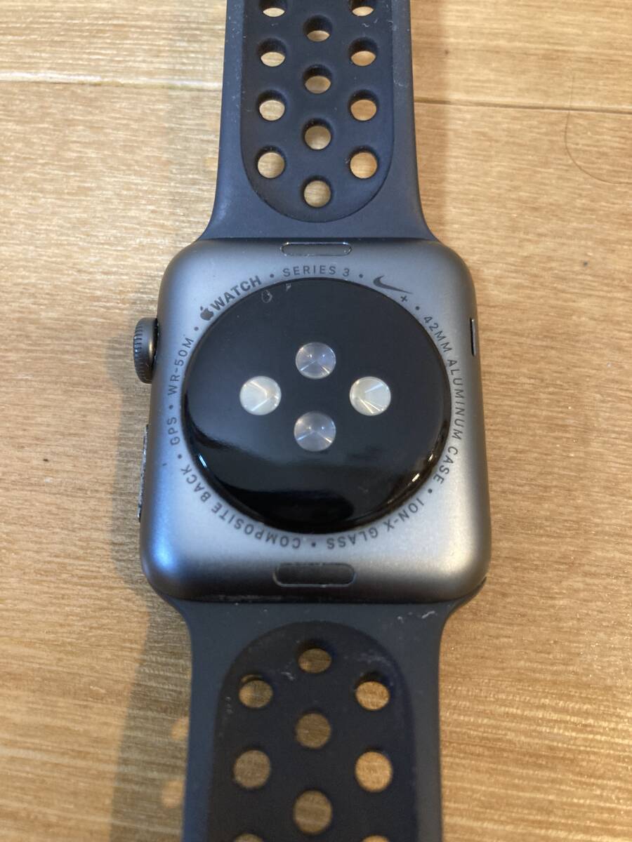 Apple Watch Nike+ Series 3 GPSモデル 42mm MQL42J/A A1859 付属品完備＋充電ケーブル1本(1mまたは2m)の画像5