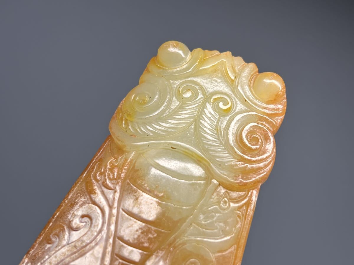 古美術 古玉 美品 手彫り 玉蝉 根付 巻草紋 玉礼器 美品 置物 天然玉石の画像6