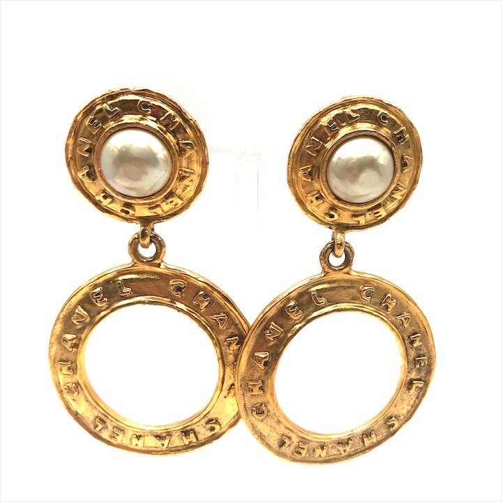 1 jpy beautiful goods CHANEL Chanel Logo Vintage Gold earrings accessory a3163