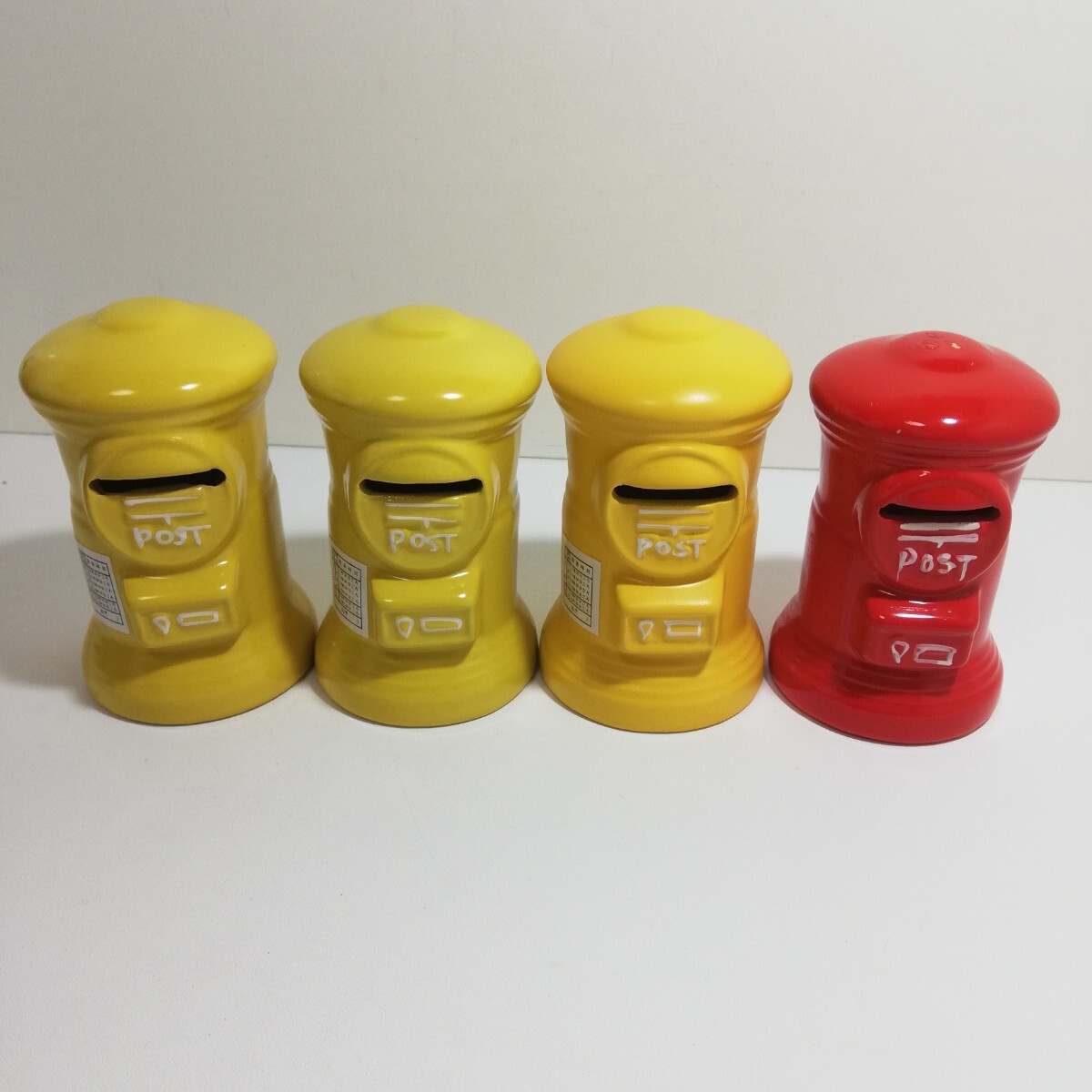  mail post savings box height 11.3cm yellow color 2. yellow color 1 red 1 4 point set unused goods [ ceramics made post office post type ornament Novelty not for sale ]