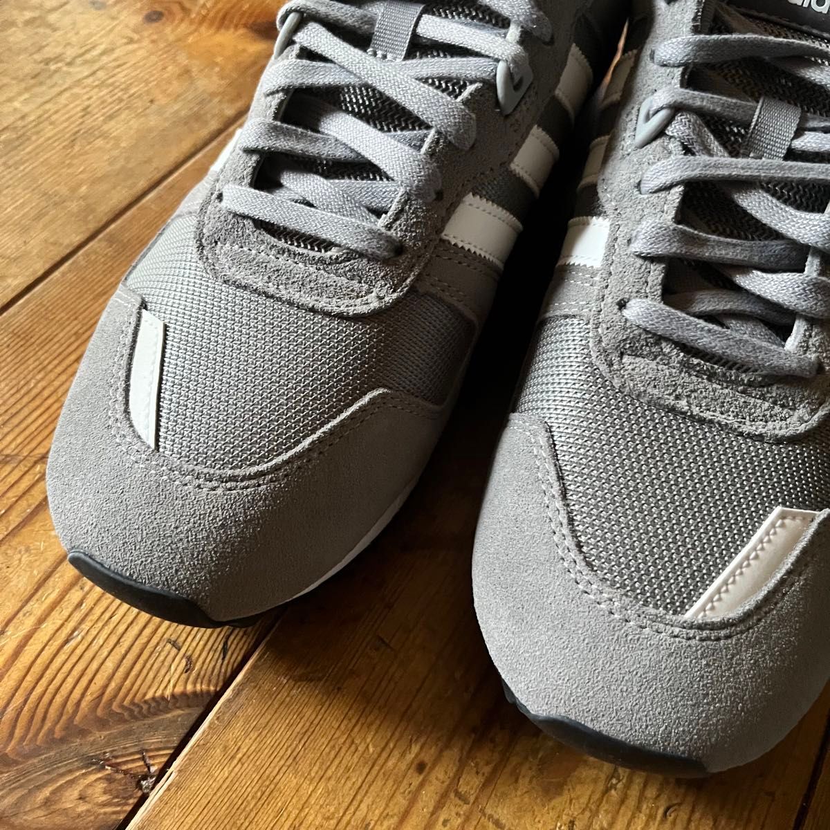 adidas ZX700 グレー 28 5cm ZX レトロランニング|Yahoo!フリマ adidas ZX700 グレー 28 5cm ZX レトロランニング|Yahoo!フリマ