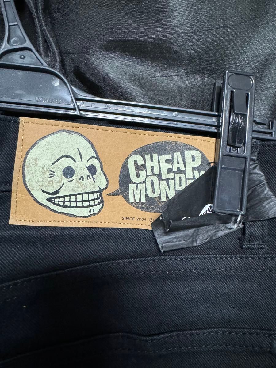 CHEAP MONDAY チープマンデー スキニーデニム