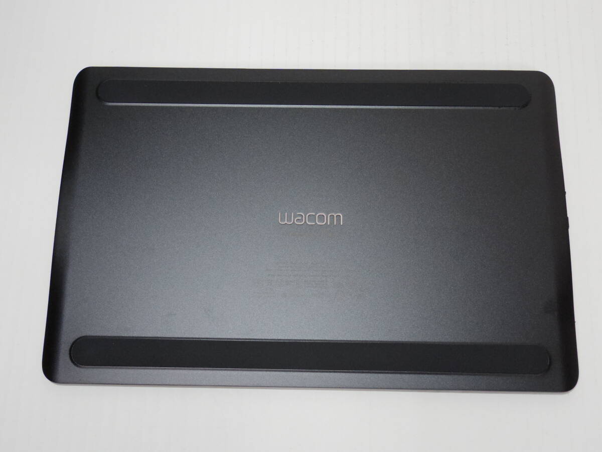 0986601C★ wacom Intuos Pro PTH-660/K0 2022年製 ペンタブレット ワコムの画像6