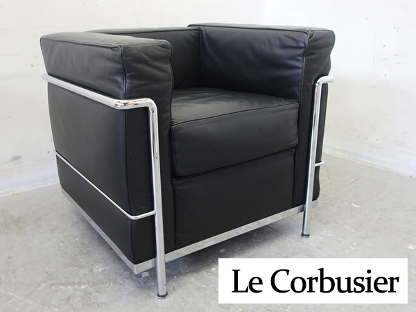 ■P754■美品■Le Corbusier/ル・コルビジェ■LC2/グランドコンフォール■総革/本革■1人掛けソフ/1PSOFA■ブラック■黒■名作■高級■_画像1