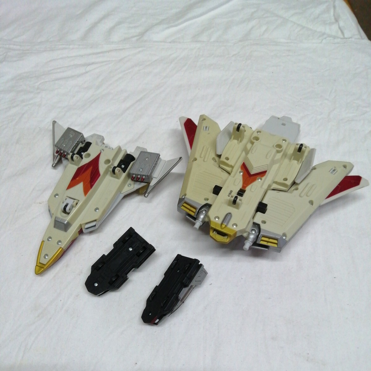 DXガンフェニックス テレビ ウルトラマンメビウス G-LRD CREW-GUYS バンダイ 円谷プロ フィギュア 飛行機 パイロット_画像4