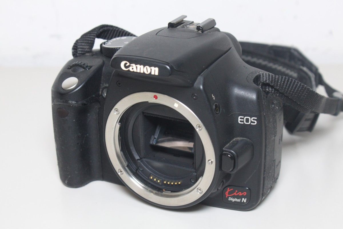 【ジャンク品】Canon/EOS Kiss Digital N/レンズ付き/デジタル一眼 ⑥