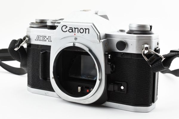 【ジャンク】Canon キャノン AE-1 シルバー ボディ フィルム一眼カメラ #611-1の画像1