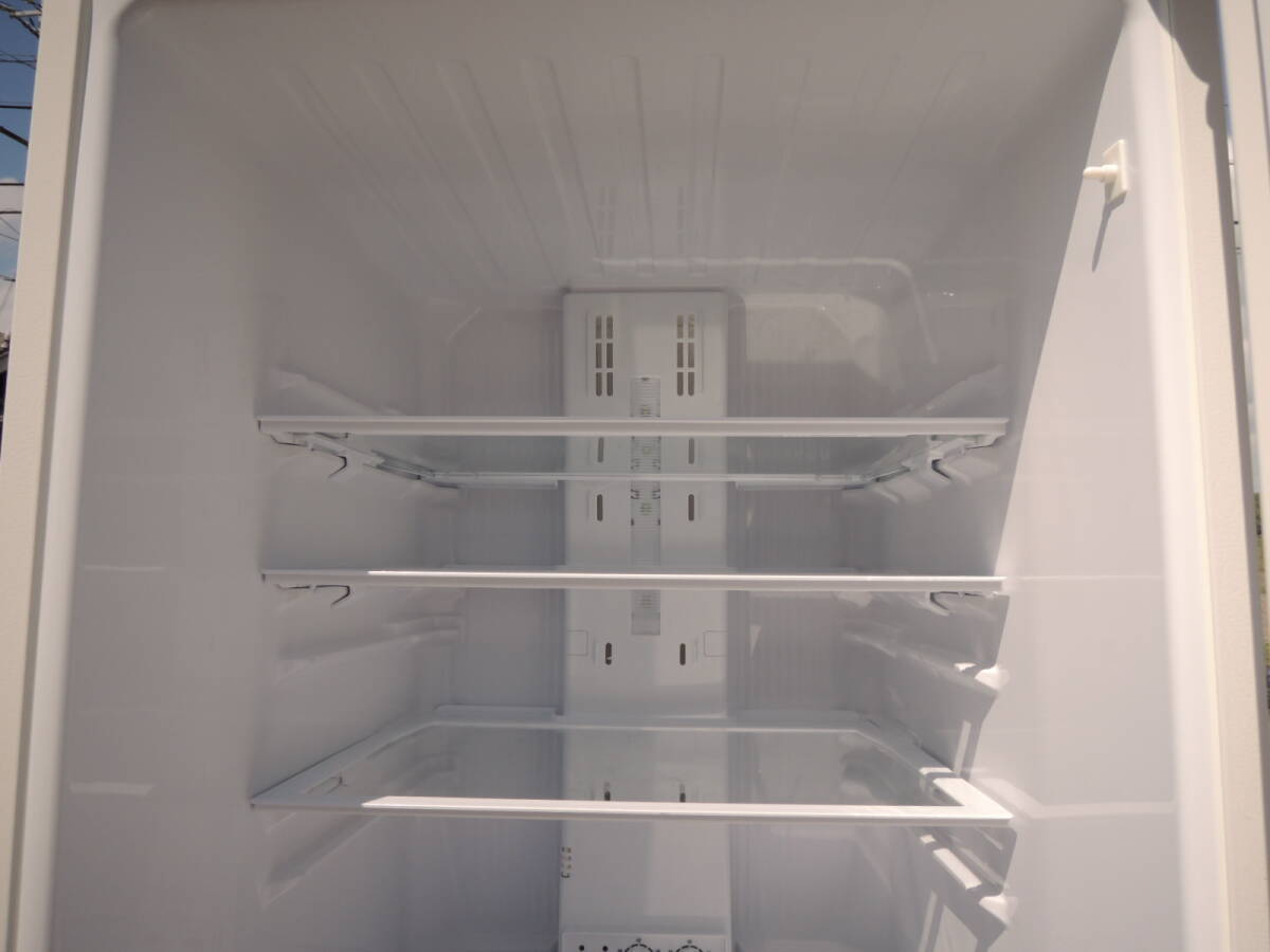 △●家財便●三菱 MITSUBISHI ノンフロン冷凍冷蔵庫 MR-CX30F-W ホワイト 2020年製 300L 3ドア冷蔵庫 右開き 動作品/管理7292-01260001の画像3
