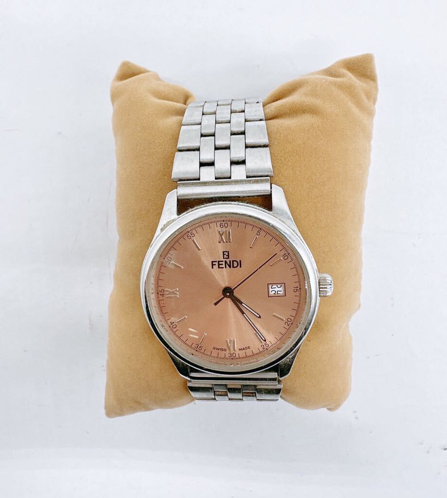 FENDI Fendi наручные часы циферблат розовый × ремень серебряный женские наручные часы на день дата FF ITALY 210G б/у товар бренд часы текущее состояние 