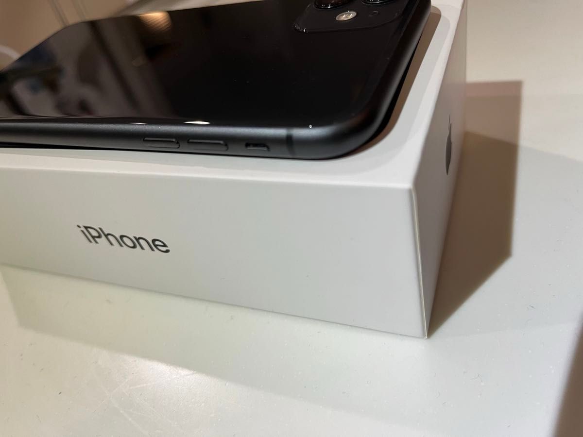 iPhone 11 64GB ブラック　