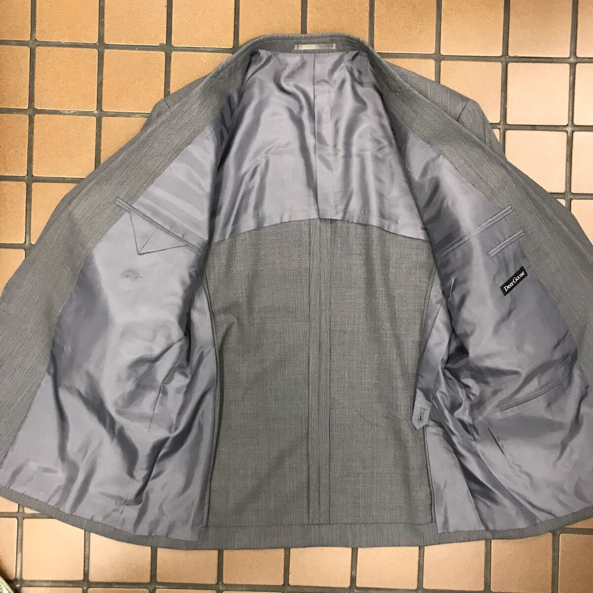 《お買い得★早い者勝ち》新品★タグ付き高級Deer Goose ダブルスーツセットアップ　サイズA4 グレー系ピンストライプ　ウール100%_画像5