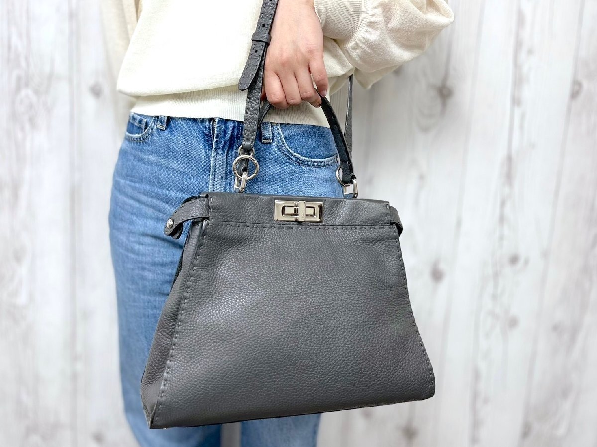 極美品 FENDI フェンディ ピーカブー ハンドバッグ ショルダーバッグ バッグ レザー グレー 2WAY 71157