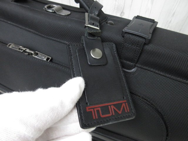極美品 新品同様 TUMI トゥミ ガーメントバッグ ハンドバッグ バッグ ナイロン×レザー 黒 A4収納可 メンズ 70282の画像9