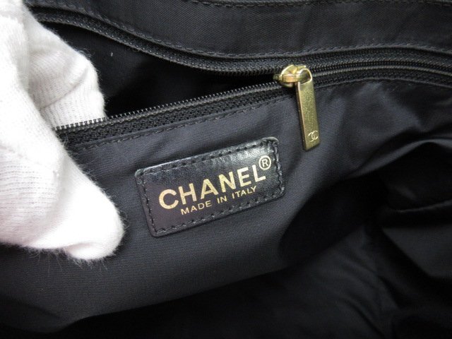 極美品 CHANEL シャネル ニュートラベルライン トートバッグ ハンドバッグ バッグ ナイロン×レザー 黒 A4収納可 70825の画像7