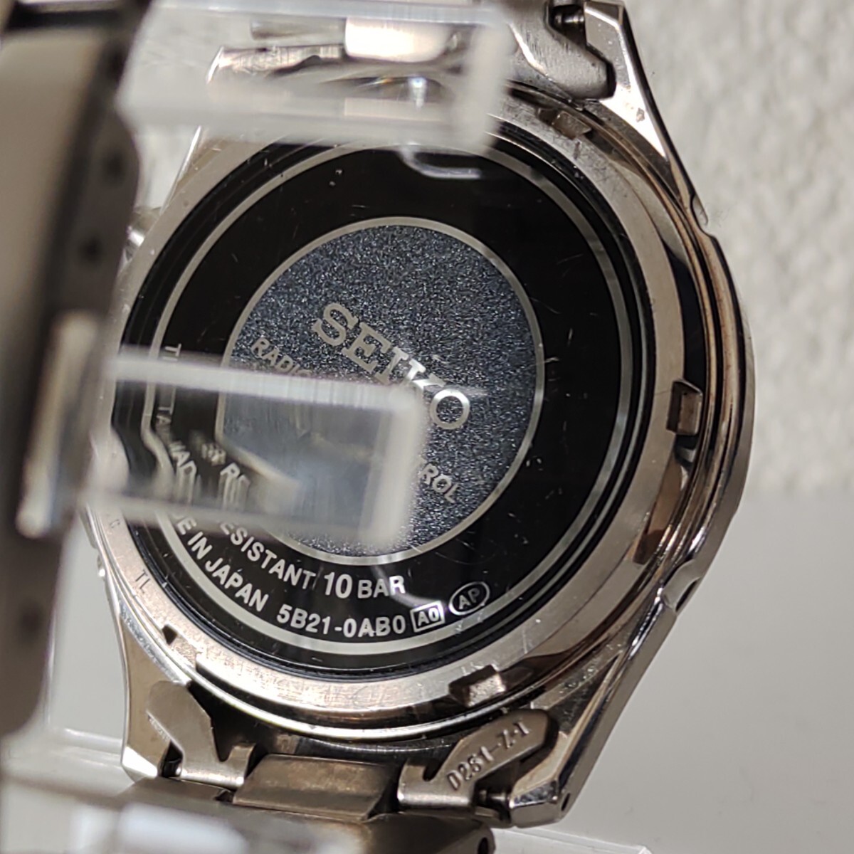 SEIKO 腕時計 セイコー 稼働品 メンズ電波時計 ビジネスフォーマル紳士 チタン 軽量 ホワイト文字盤 防水の画像5