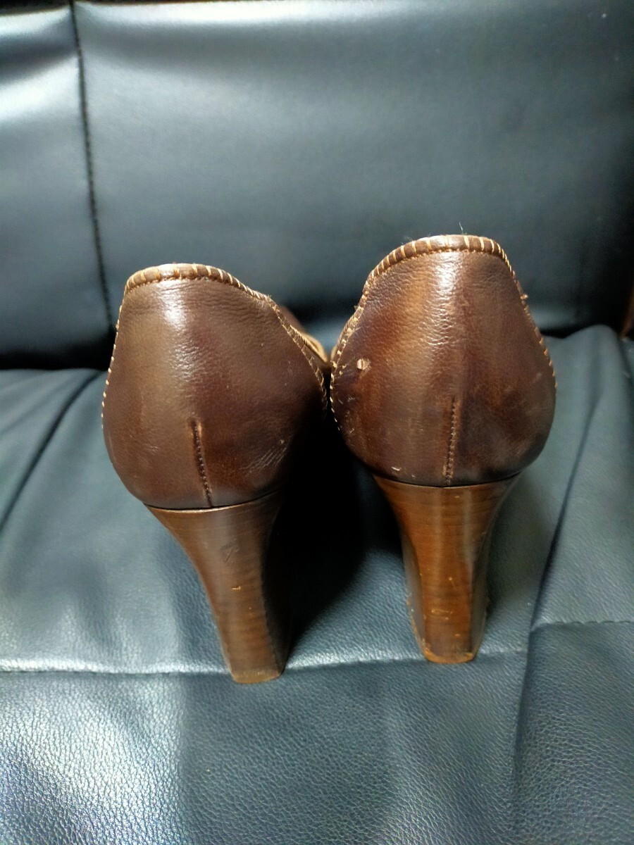  Salvatore Ferragamo SALVATORE Ferragamo Brown futoshi heel pumps shoes 