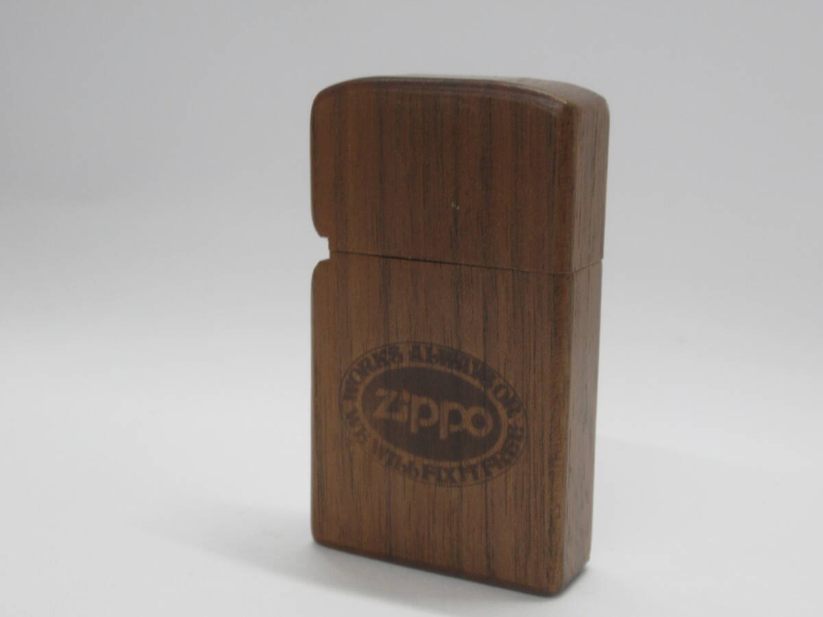 P26 〇ZIPPO ヴィンテージ 1983年製 木製 ジッポ ロゴ 喫煙具 の画像1
